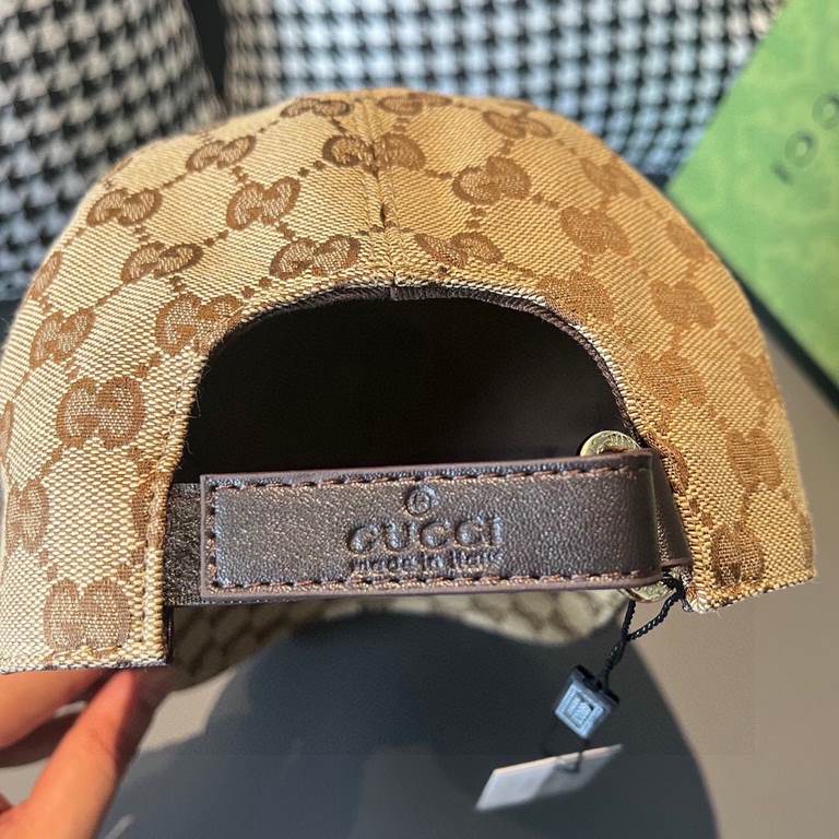 New model shipmentWith box bag, Gucci (Gucci) new original single baseball cap, heavy embroidery, 11 open mold customized, details comparable to the counter, the original canvas material   head cowhide, cotton lining, th