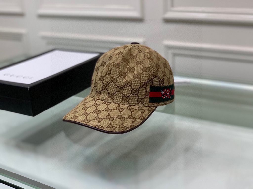 With box bag, Gucci (Gucci) new original single baseball cap, embroidered python, 11 open mold customized, heavy embroidery, delicate luxury, details comparable to the counter, original canvas material   head layer cowhi