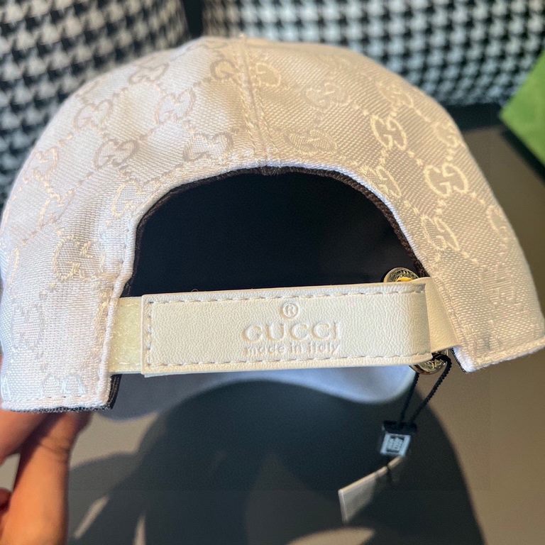 New model shipmentWith box bag, Gucci (Gucci) new original single baseball cap, heavy embroidery, 11 open mold customized, details comparable to the counter, the original canvas material   head cowhide, cotton lining, th