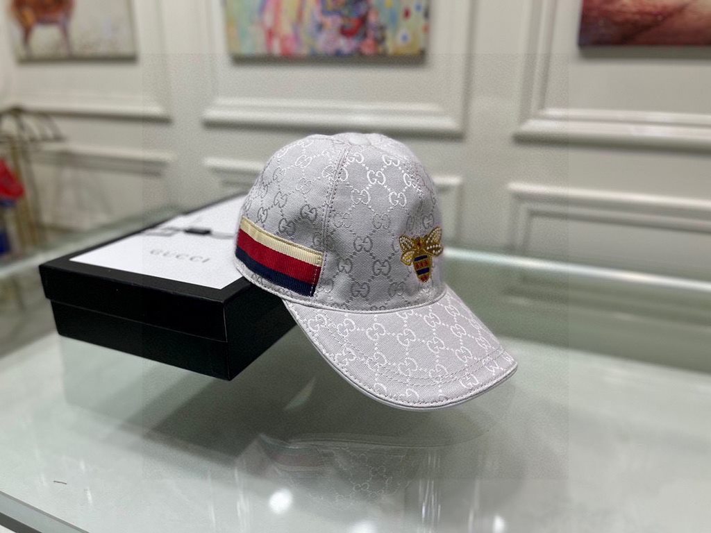 With box cloth bag, Gucci (Gucci) classic original single baseball cap, small white cap. Counter 11 open mold customized, the highest version, the original canvas material   head layer cowhide, lightweight and breathable