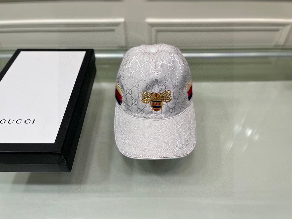 With box cloth bag, Gucci (Gucci) classic original single baseball cap, small white cap. Counter 11 open mold customized, the highest version, the original canvas material   head layer cowhide, lightweight and breathable