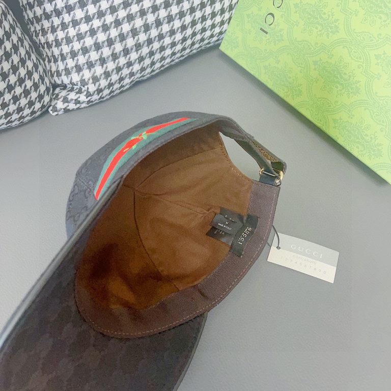 Gucci baseball cap.With box cloth bag, Gucci (Gucci) classic original single baseball cap, flower webbing, counter 11 open mold customized, the highest version, the original canvas material   head layer cowhide, lightwei