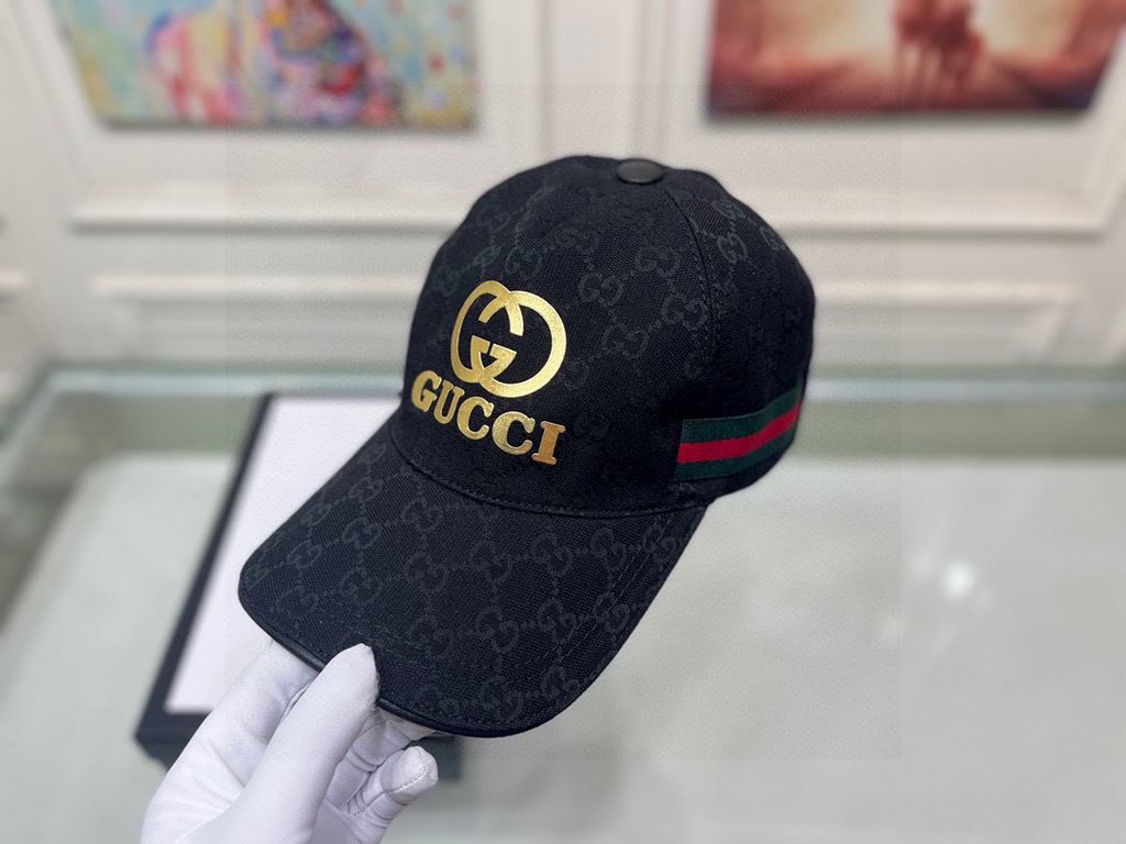 Gucci baseball cap.With box cloth bag, Gucci (Gucci) original single baseball cap, hot stamping double G, 11 open mold customized, the highest version, the original canvas material   head layer cowhide, cotton lining, li