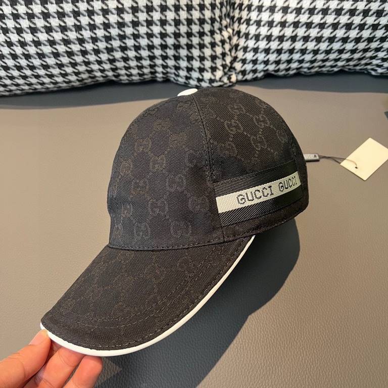 Gucci baseball cap.With box cloth bag, Gucci (Gucci) classic original single baseball cap, logo webbing counter 11 open mold customized, the highest version, the original canvas material   head layer cowhide, cotton lini