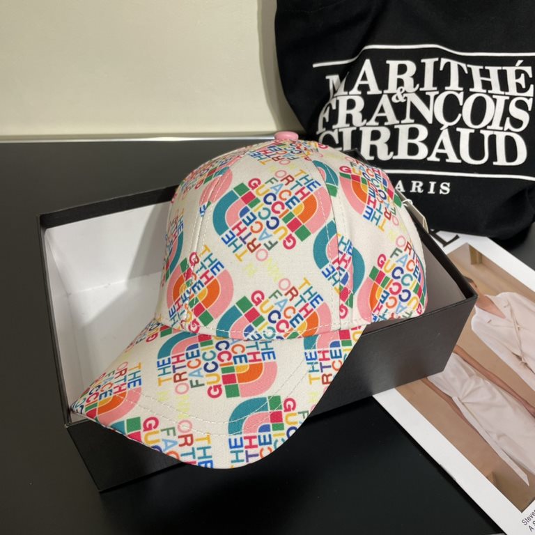 Gucci GUCCI baseball cap, official website new, baseball cap, original single quality fire attack    Craft is very exquisite High-grade atmosphere upscale! Low-key luxury, easy to carry! Running quantity!