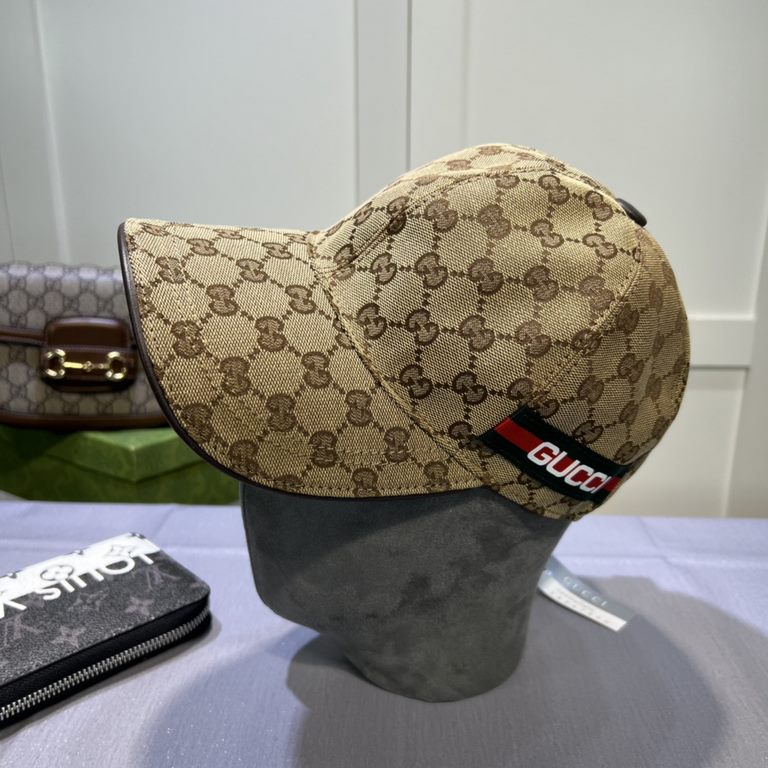 Gucci (Gucci) classic original single baseball cap, 11 open mold customized, original canvas material   head layer cowhide, British and awesome quality! Cotton lining, base head circumference 56, patch adjustable.