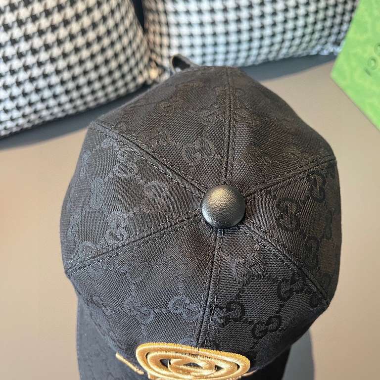 Gucci (Gucci) new original single baseball cap.With box cloth bag, Gucci (Gucci) new original single baseball cap, GUCCI embroidery, 11 open mold customized, heavy gold silk embroidery, details comparable to the counter,