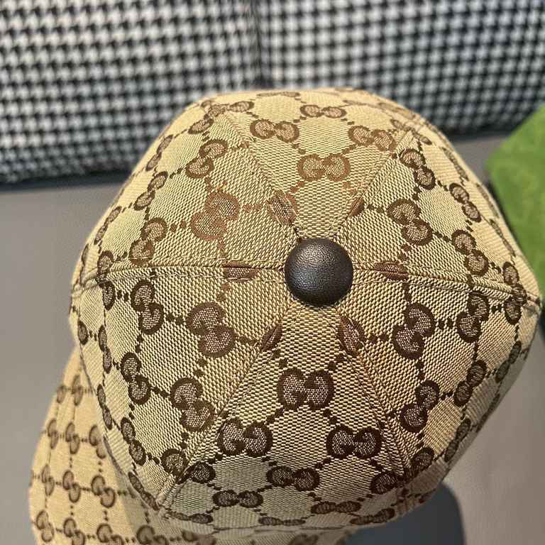 Gucci baseball cap.With box cloth bag, Gucci (Gucci) classic original single baseball cap, flower webbing, counter 11 open mold customized, the highest version, the original canvas material   head layer cowhide, lightwei