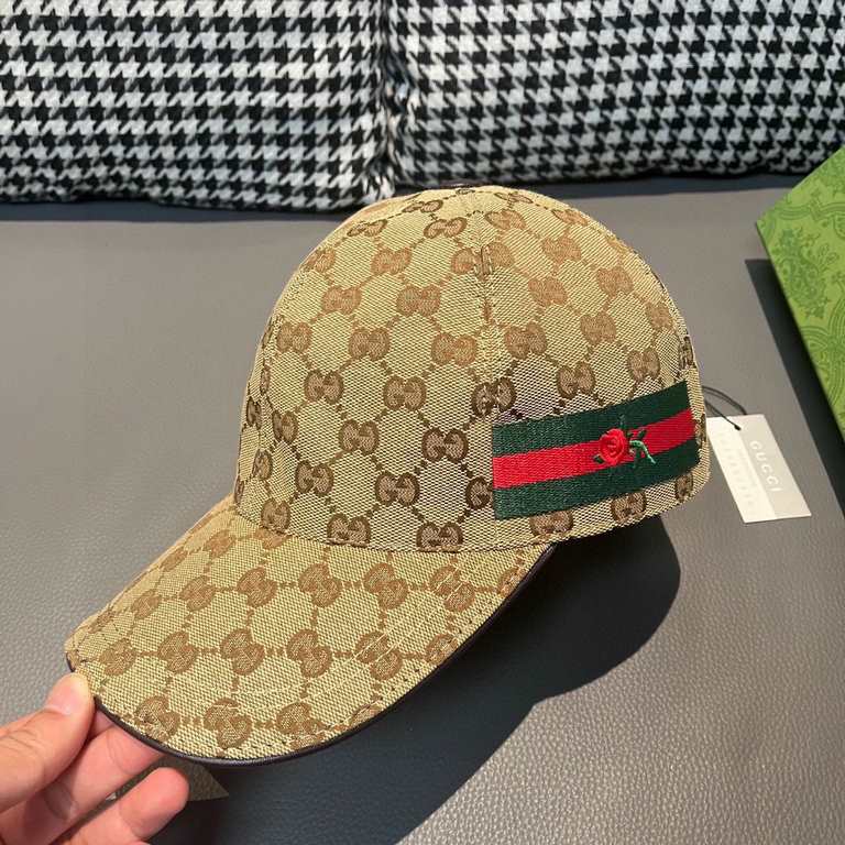 Gucci baseball cap.With box cloth bag, Gucci (Gucci) classic original single baseball cap, flower webbing, counter 11 open mold customized, the highest version, the original canvas material   head layer cowhide, lightwei