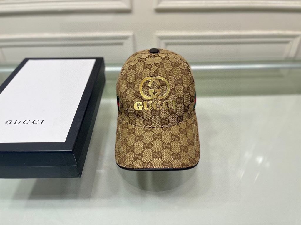 Gucci baseball cap.With box cloth bag, Gucci (Gucci) original single baseball cap, hot stamping double G, 11 open mold customized, the highest version, the original canvas material   head layer cowhide, cotton lining, li