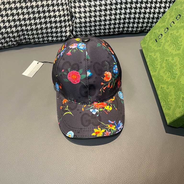 Gucci Gucci Baseball Caps, Gucci Gucci Baseball Caps.With packaging cloth bag, Gucci Gucci new original single baseball cap, crushed flowers large double G, counter 11 open mold ordering, perfect pair of flowers, origina