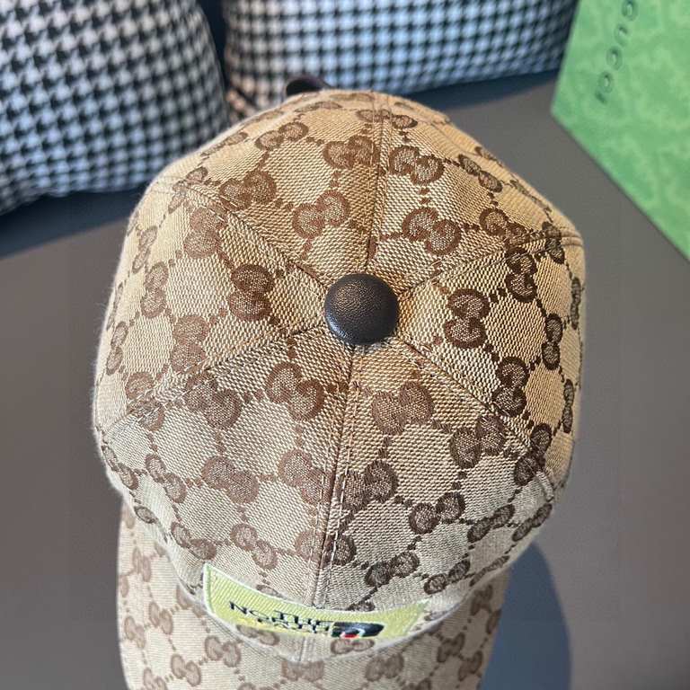 With box bag, Gucci (Gucci) new original single baseball cap, north face embroidery! Counter 11, imported canvas   head cowhide, generation purchase popular, men and women can be used with models, the quality is superb! 