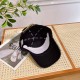 Gucci Gucci co-branded models high-end, the latest models! Fashion trend, high-end workmanship! Each hat is a work of heart! Unusual quality, details are also very important. Leather hat studs, leather adjustable band! C