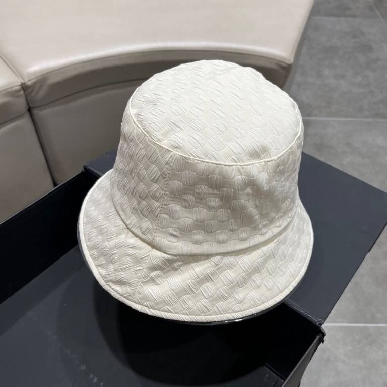 GUCCI Gucci 2023 new straw hat men and women summer sunscreen sun hat hat seaside beach foldable fisherman hat travel sun hat