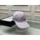 Gucci baseball cap.With box bag, Gucci (Gucci) new original single baseball cap, art word embroidery, 11 open mold customized, heavy embroidery, details comparable to the counter, the original canvas material   head laye