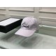 Gucci baseball cap.With box bag, Gucci (Gucci) new original single baseball cap, art word embroidery, 11 open mold customized, heavy embroidery, details comparable to the counter, the original canvas material   head laye