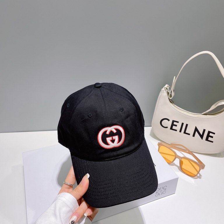 [GUCCI Gucci embroidered baseball cap  , counter new simple and very trendy! Casual sports models, classic production, super good with clothes!