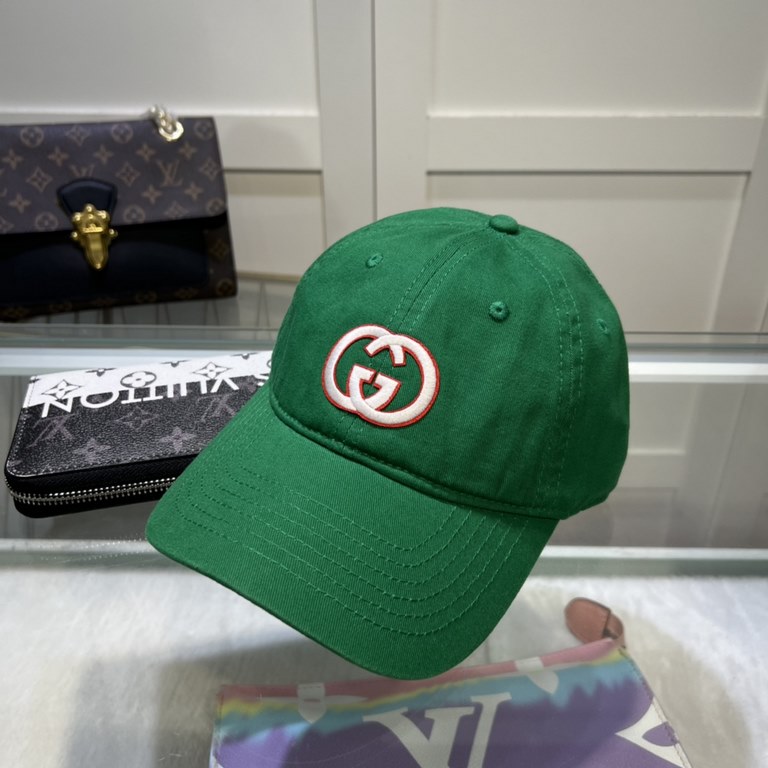 Gucci baseball cap  GUCCI  official website new, baseball cap, original single quality fire attack    Craft is very exquisite High-grade atmosphere upscale! Low-key luxury, easy to carry!