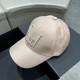 [GUCCI Gucci embroidered baseball cap  , counter new simple and very trendy! Casual sports models, classic production, super good with clothes!