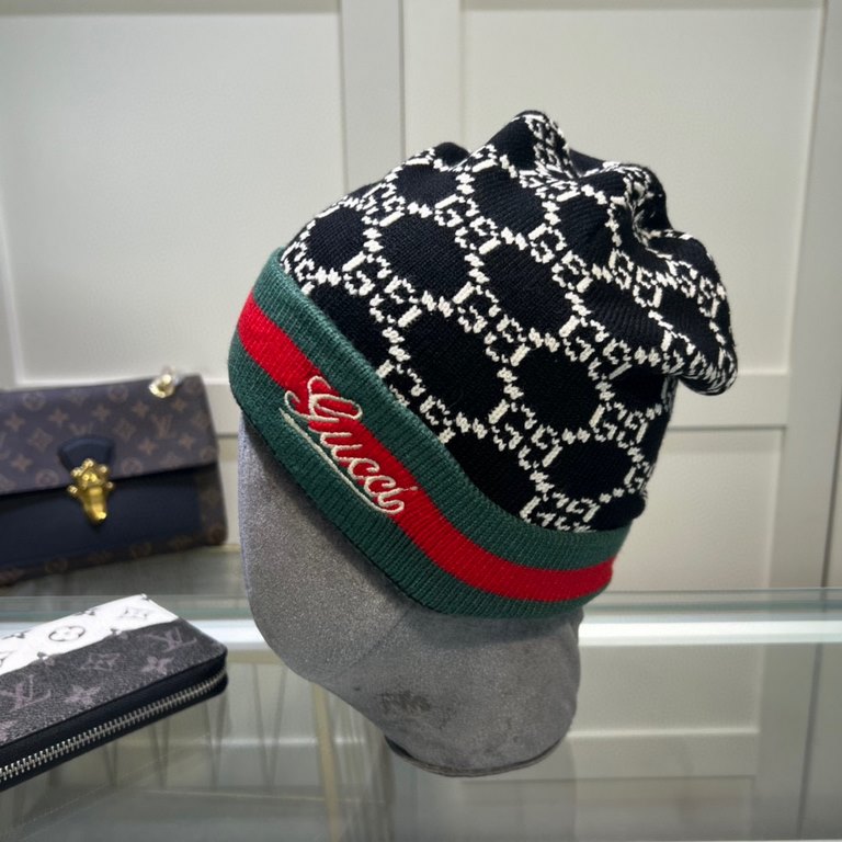 GUCCI Gucci official website the latest wool knit cap,   official website original single reproduction. Very soft pro-skin, elasticity is very good   texture and very versatile style ~ very warm, fall and winter essentia