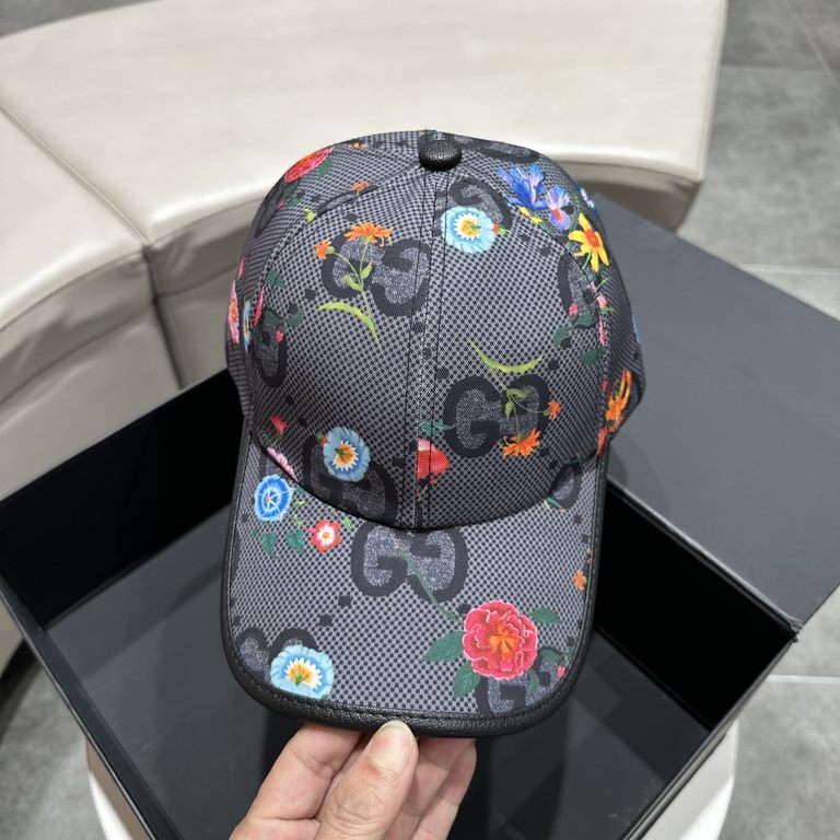 [GUCCI Gucci baseball cap  , counter new simple and very trendy! Casual sports models, classic production, super good with clothes!