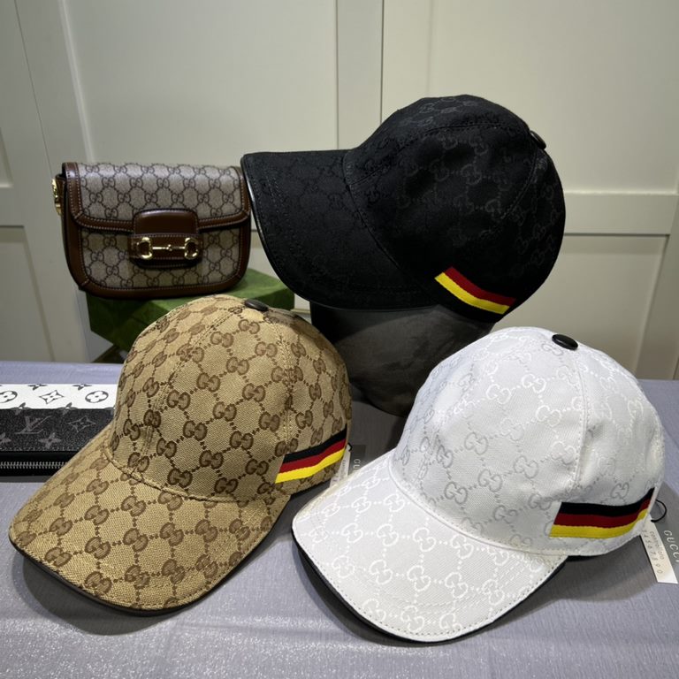 Gucci (Gucci) classic original single baseball cap     counter 11 open mold ordering, the highest version, the original canvas material   head layer cowhide, cotton lining, light and breathable! In-kind shooting, four se