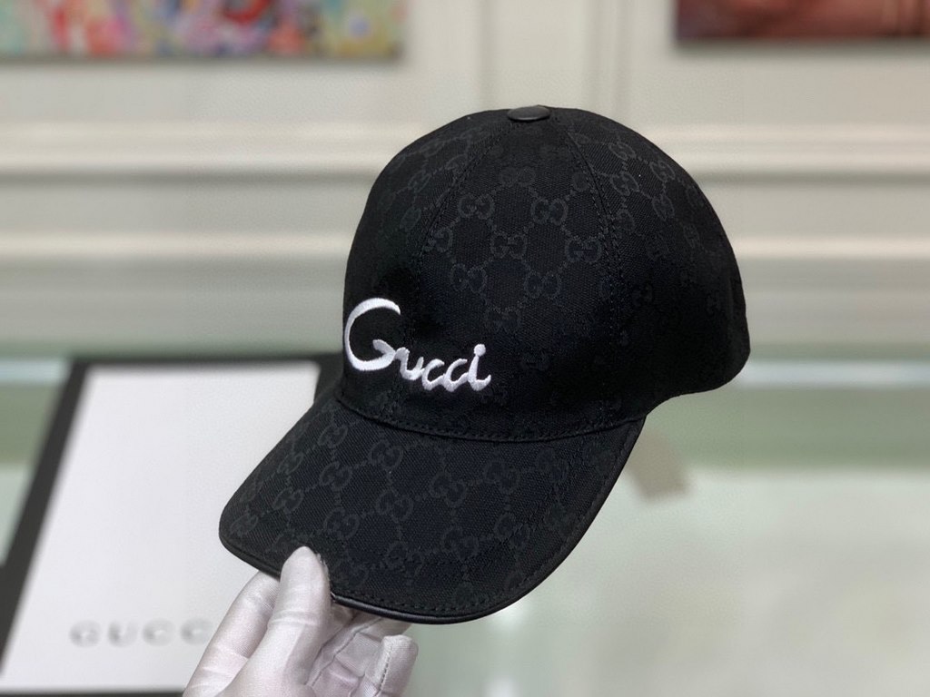 Gucci baseball cap.With box bag, Gucci (Gucci) new original single baseball cap, art word embroidery, 11 open mold customized, heavy embroidery, details comparable to the counter, the original canvas material   head laye