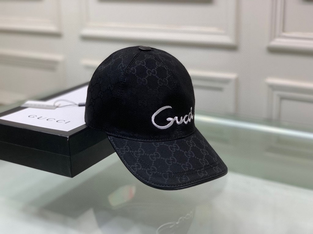 Gucci baseball cap.With box bag, Gucci (Gucci) new original single baseball cap, art word embroidery, 11 open mold customized, heavy embroidery, details comparable to the counter, the original canvas material   head laye