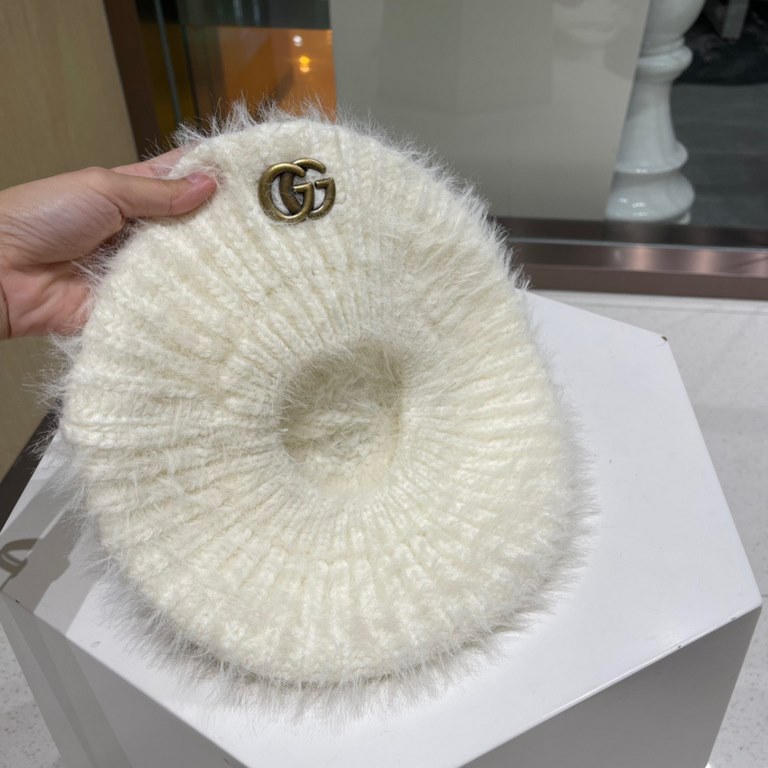 GUCCI Gucci 2023 burst of furry wool beret women's fall and winter knitted wool show face small belle hat