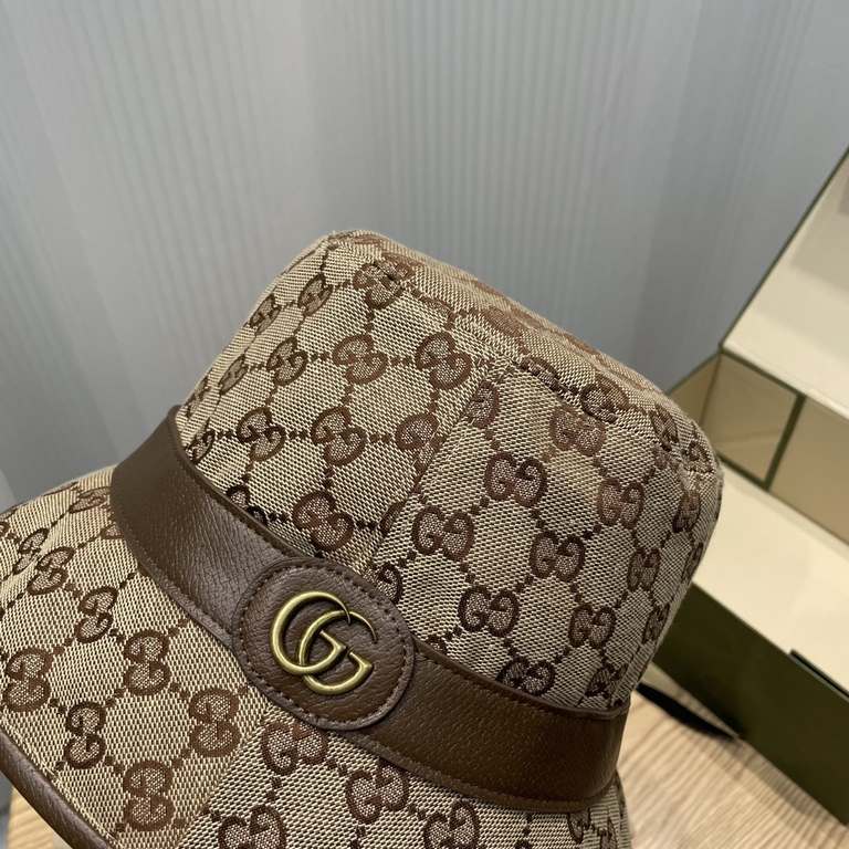 Gucci Gucci official website , on behalf of the purchase , counter synchronization on-line hot fisherman's hat   . Classic work, fashionable and avant-garde design and style concept.