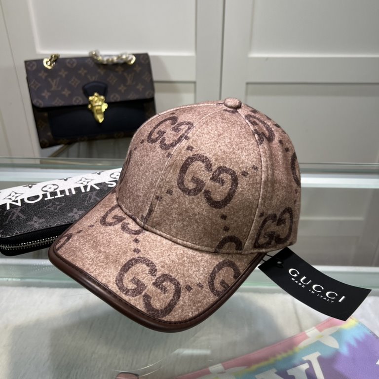 The  Gucci Gucci New Original Baseball Cap is lightweight and breathable! Base head circumference 56, patch adjustable.