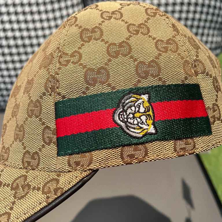 Gucci baseball cap.With box bag, Gucci (Gucci) new original single baseball cap, tiger head webbing, 11 open mold customized, heavy embroidery, details comparable to the counter, the original canvas material   head layer