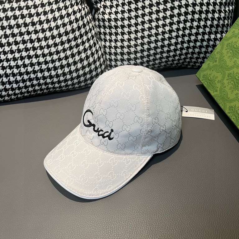 Gucci baseball cap.With box bag, Gucci (Gucci) new original single baseball cap, art word embroidery, 11 open mold customized, heavy embroidery, details comparable to the counter, the original canvas material   head laye