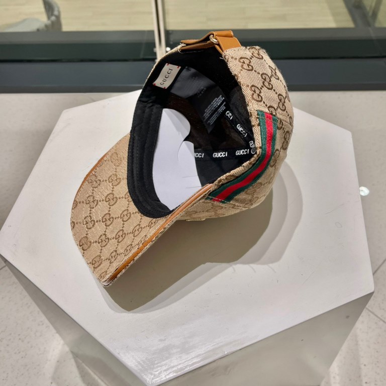 Gucci Gucci new original single baseball cap, exquisite pure also grungy very feeling, cool and very stylish, counter out of stock popular quality superb