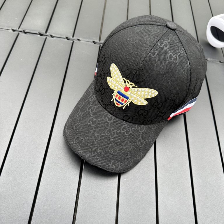 Gucci Gucci new original single baseball cap, exquisite pure also grunge very feeling, cool and very stylish, counter out of stock popular, quality is super!