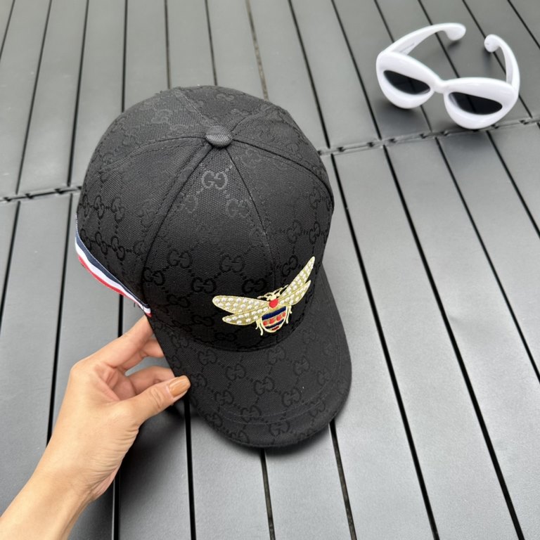 Gucci Gucci new original single baseball cap, exquisite pure also grunge very feeling, cool and very stylish, counter out of stock popular, quality is super!