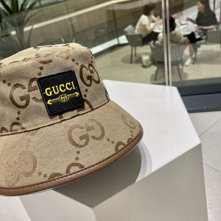 Gucci Gucci classic original single fisherman's hat, exquisite pure and also grungy very feeling, cool and stylish, counter out of stock popular, the quality is superb!