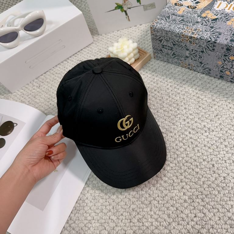 GUCCI Gucci new counter synchronization baseball cap   big brand models super good with, hurry to get!