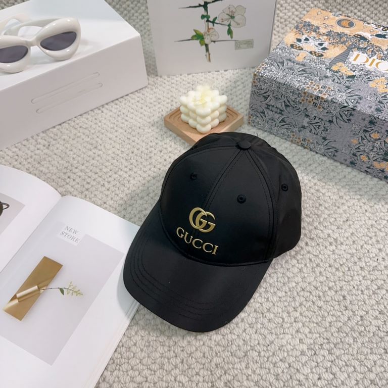 GUCCI Gucci new counter synchronization baseball cap   big brand models super good with, hurry to get!