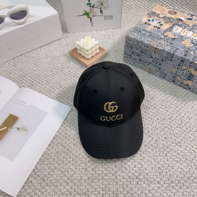 GUCCI Gucci new counter synchronization baseball cap   big brand models super good with, hurry to get!