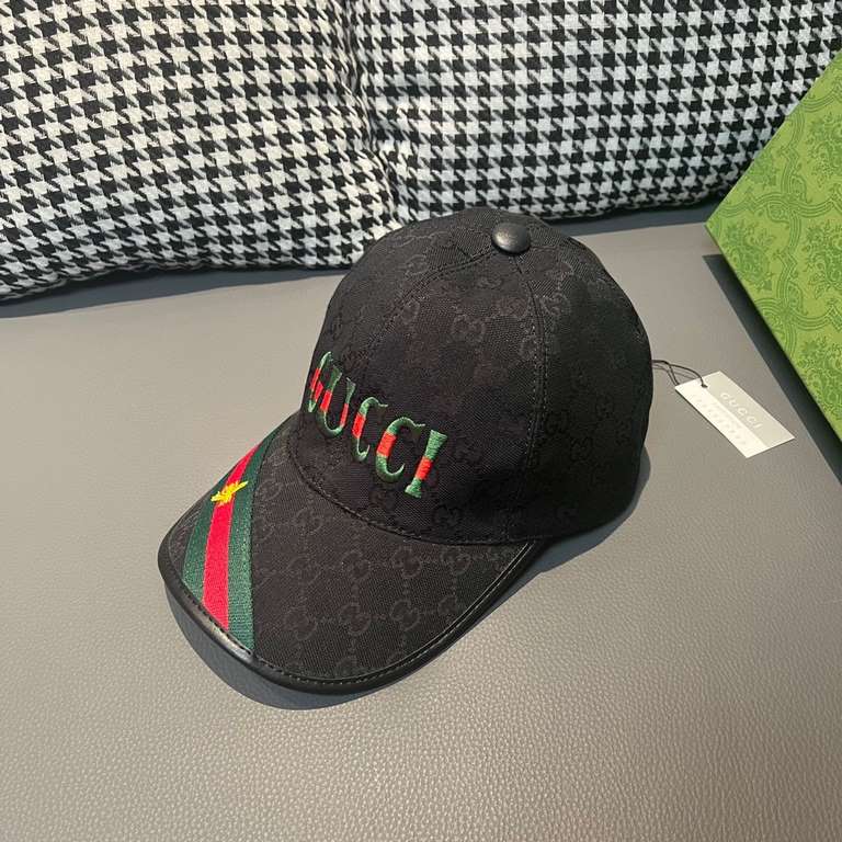 Gucci (Gucci) new original single baseball cap.With box bag, Gucci (Gucci) new original single baseball cap, 11 open mold customized, heavy embroidery, details comparable to the counter, the original canvas material   he