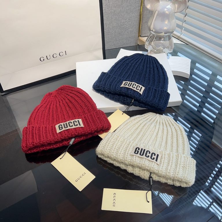 Special  Gucci Cropped Knit Wool HatFor those who have a square face with little hair volume and a flat scalp, look here!Fall and winter wool hat must choose coarse knit! The elasticity of the hat makes it perfect for fl