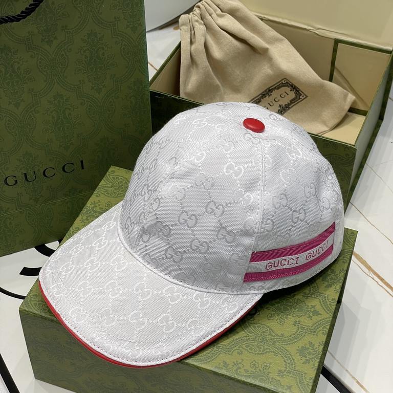 Gucci (Gucci) classic original single baseball cap     counter 11 open mold customized, the highest version, the original canvas material   head layer cowhide, cotton lining, light and breathable! In-kind shooting, four 