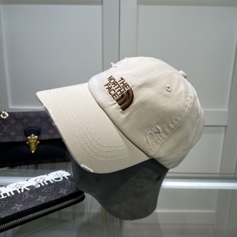 With dust bagGucci baseball cap co-branded North Face  GUCCI baseball cap   official website new Gucci baseball cap, the original quality of the single fire attack    The craftsmanship is very exquisite High-grade atmosp