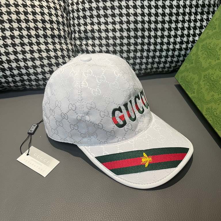 Gucci (Gucci) new original single baseball cap.With box bag, Gucci (Gucci) new original single baseball cap, 11 open mold customized, heavy embroidery, details comparable to the counter, the original canvas material   he