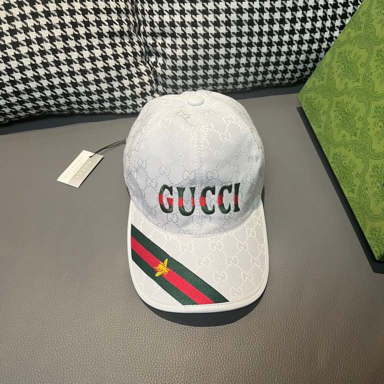 Gucci (Gucci) new original single baseball cap.With box bag, Gucci (Gucci) new original single baseball cap, 11 open mold customized, heavy embroidery, details comparable to the counter, the original canvas material   he