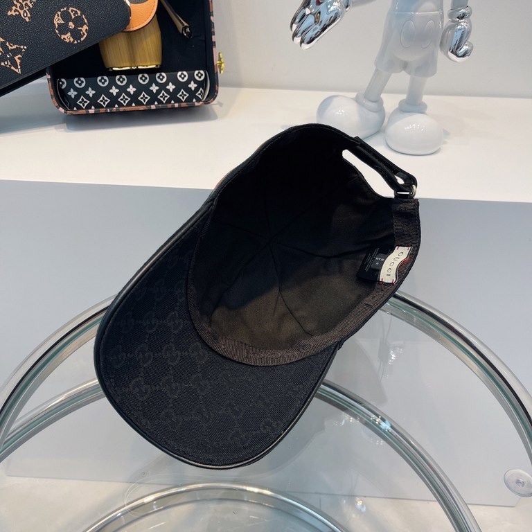 With box cloth bag, Gucci (Gucci) classic original single baseball cap   counter 11 open mold customized, the highest version, the original canvas material   head layer cowhide, cotton lining, lightweight and breathable!