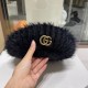 GUCCI Gucci 2023 burst of furry wool beret women's fall and winter knitted wool show face small belle hat