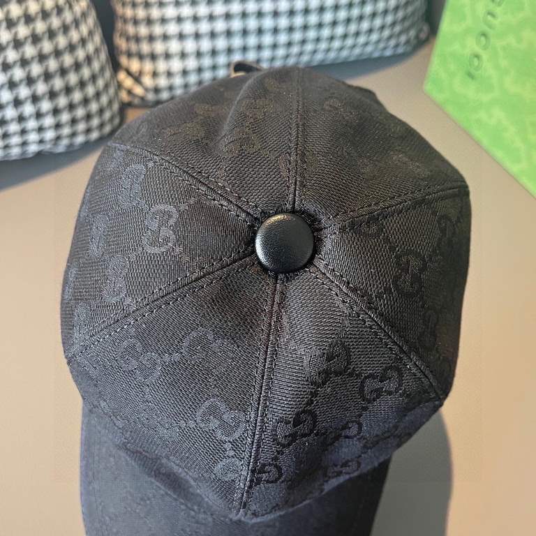 With box cloth bag, Gucci (Gucci) latest original single baseball cap, double G webbing. Counter 11 open mold customized, the highest version, the original canvas material   head cowhide, lightweight and breathable! In-k