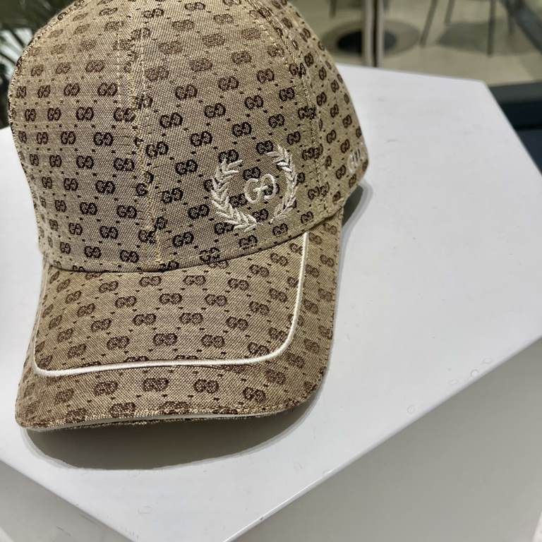 GUCCI Gucci 2023 new simple baseball cap, very trendy! Casual and sporty model, classically made, super good with clothes!